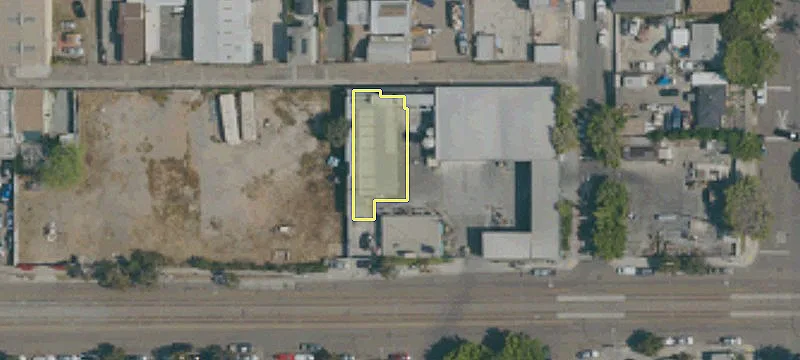 2694 Commercial St
