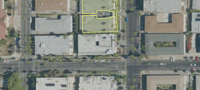 457 Mariposa Ave