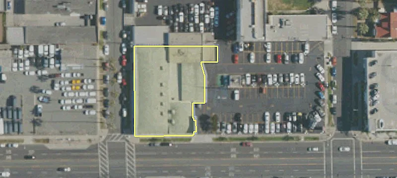 1247 Main St