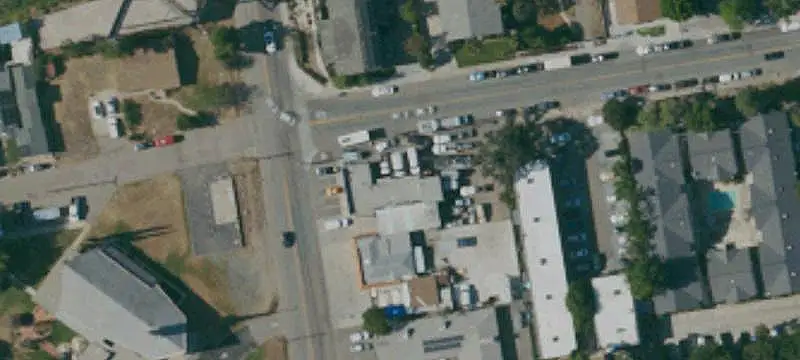 12307 Lakeshore Dr