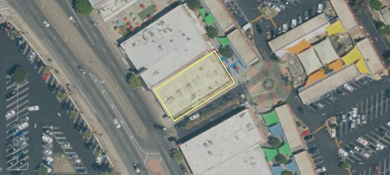 8600 Van Nuys Blvd