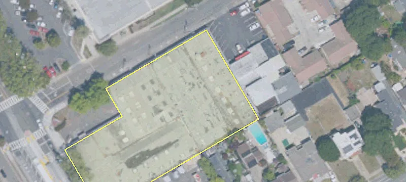 81 Durant Ave