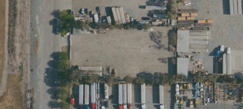 1555 La Media Rd