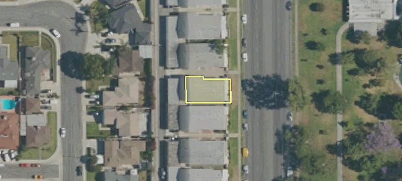10925 Pioneer Blvd