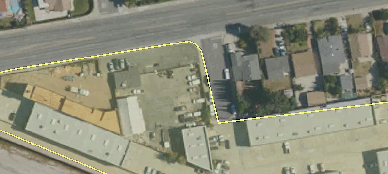 9352 Lowr Azusa Rd