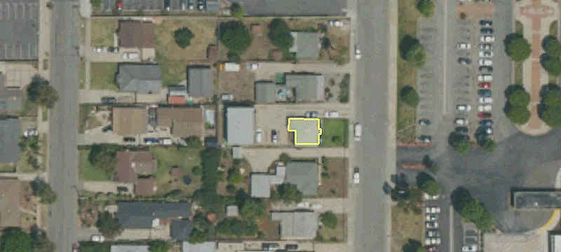 627 Santa Fe Ave