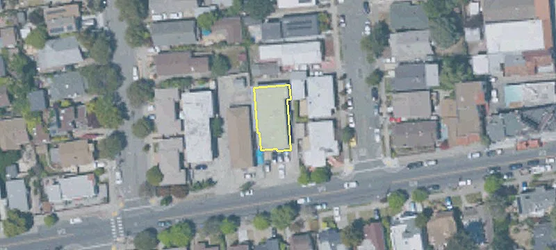 1433 Dwight Way