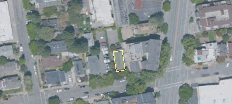 2417 Carleton St, Unit 3