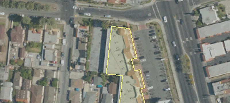 3198 Los Flores Blvd