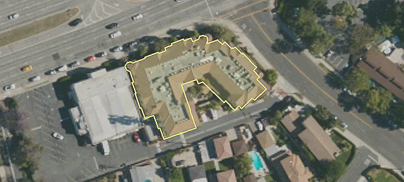 8332 Huntington Dr