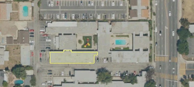 10009 De Soto Ave