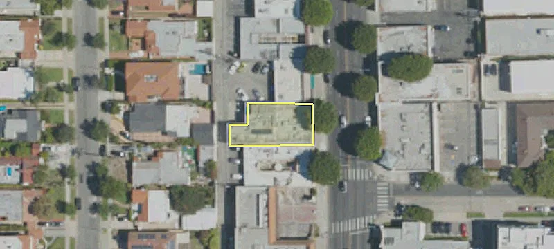 261 Robertson Blvd