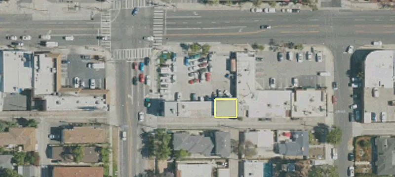 10576 Magnolia Blvd