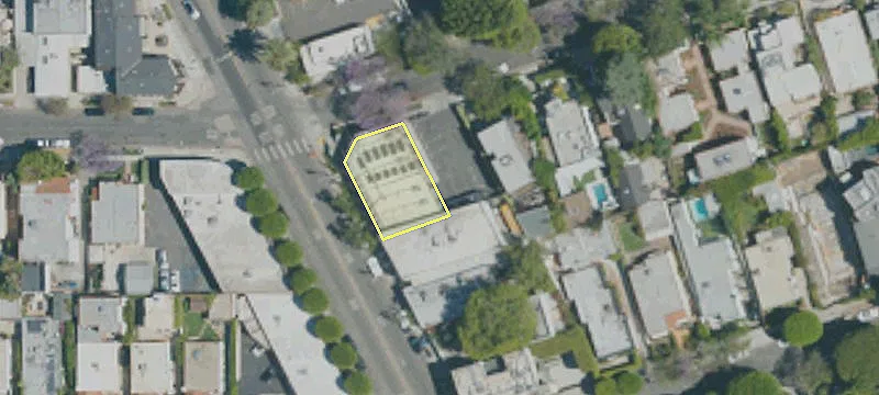 466 Robertson Blvd