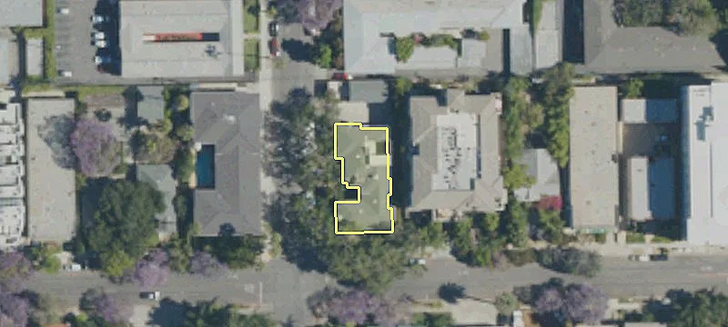 8135 Norton Ave