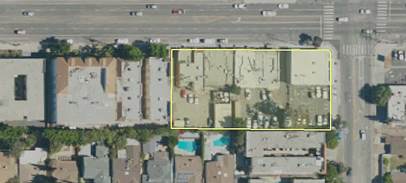12526 Burbank Blvd