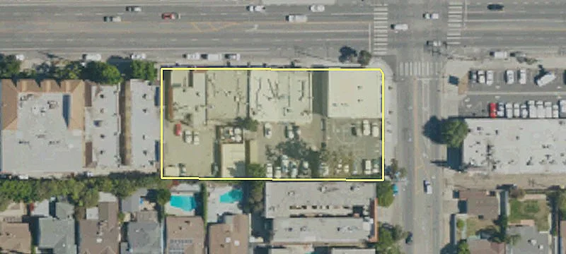 12512 Burbank Blvd