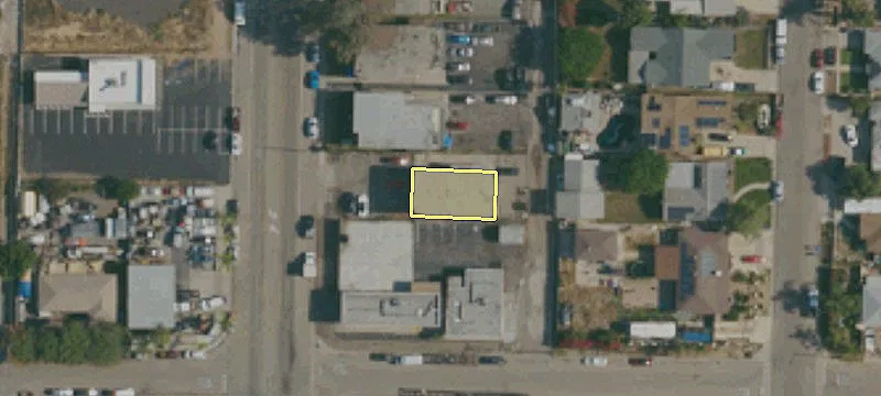 913 Grand Ave