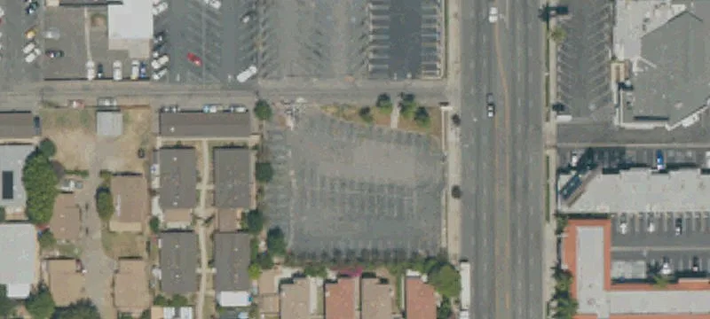7127 De Soto Ave