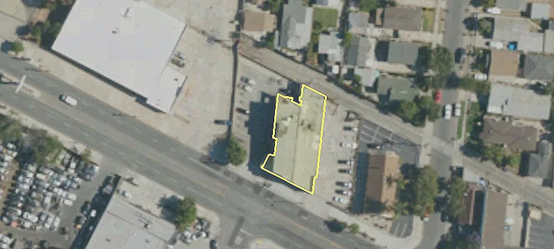 8207 Whittier Blvd