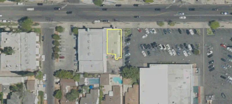 12138 Magnolia Blvd
