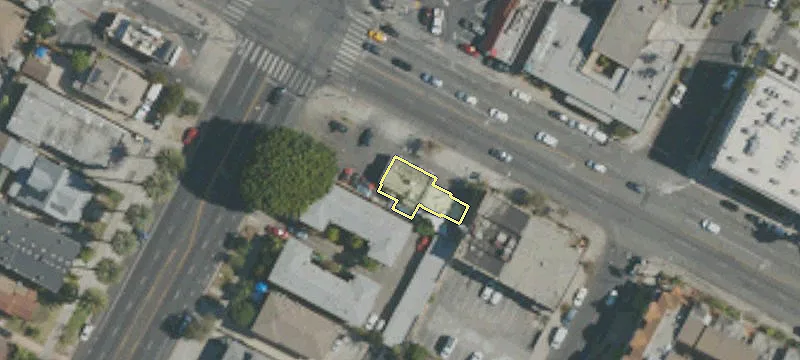 2570 Beverly Blvd