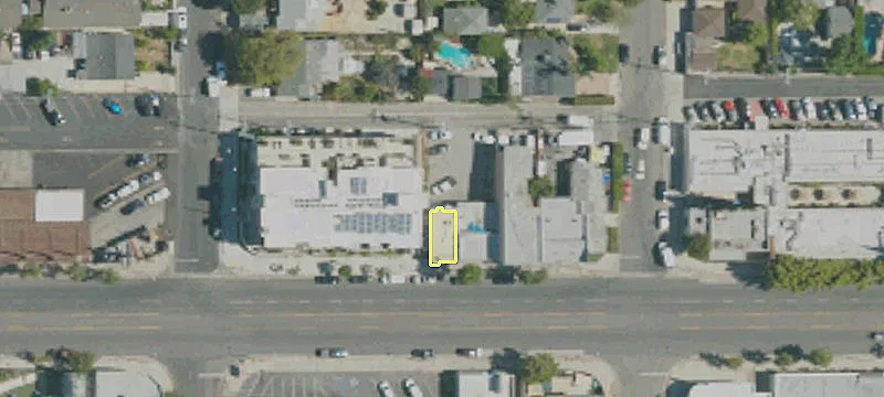 10449 Magnolia Blvd
