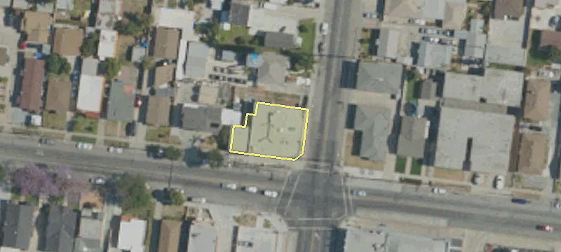 4137 Santa Ana St