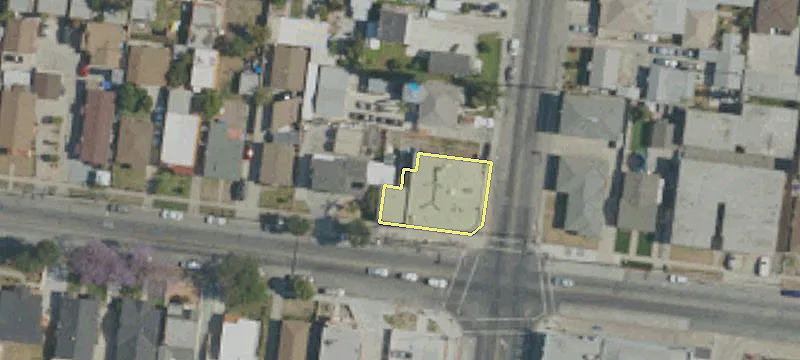 4131 Santa Ana St