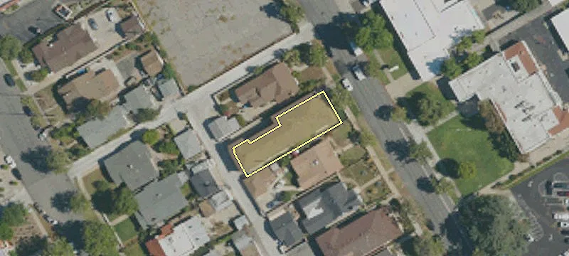 105 Granada Ave
