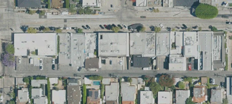 8900 Melrose Ave