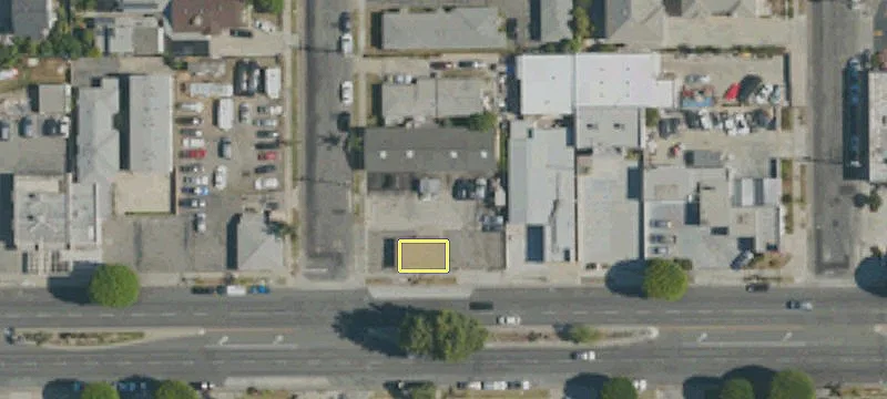901 Garvey Ave