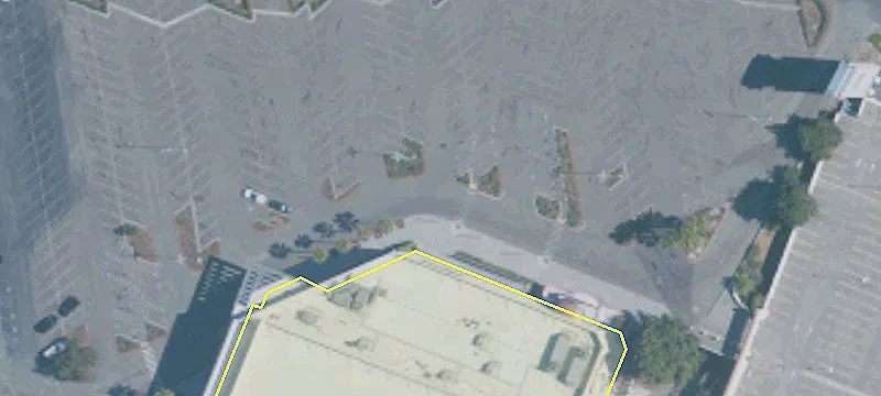 300 Newpark Mall