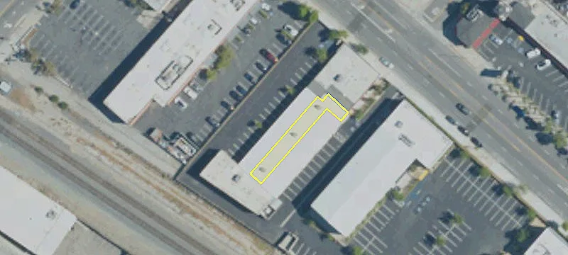 6325 San Fernando Rd