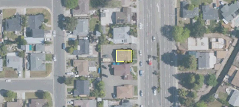 21977 Redwood Rd