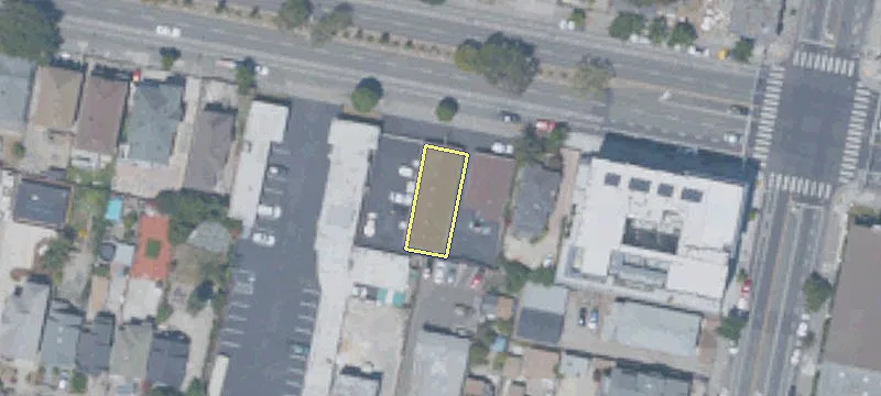 669 Macarthur Blvd