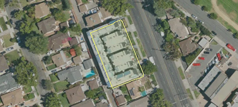 711 Hollywood Way