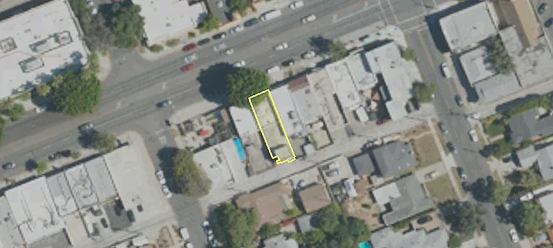 2114 Magnolia Blvd