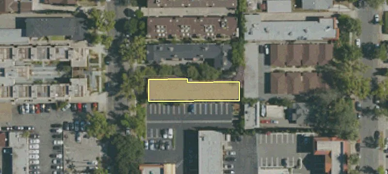 44 Oak Ave