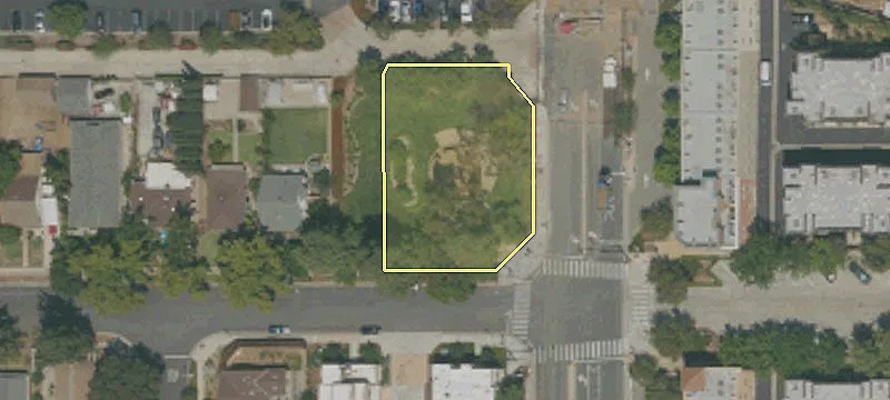 213 San Dimas Ave