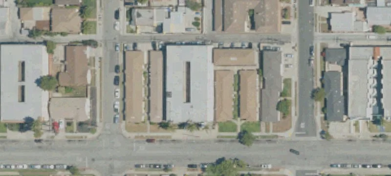 4075 Broadway
