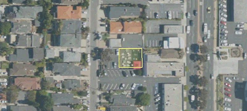 1504 Oak Ave