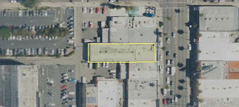 6415 Van Nuys Blvd