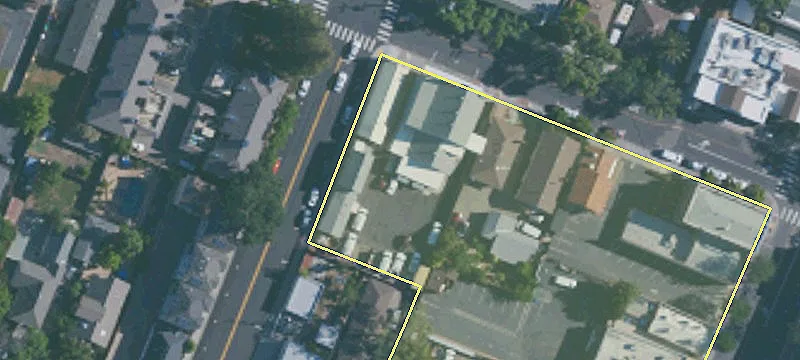 272 Rose Ave