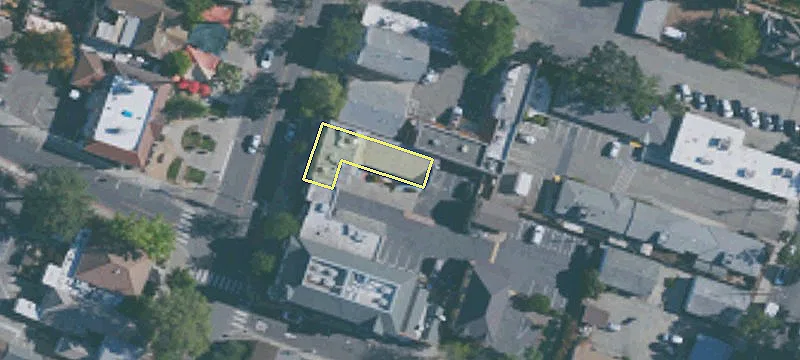 610 Main St