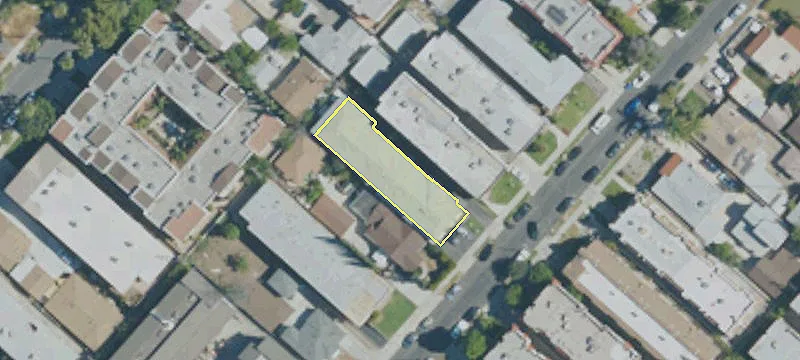 1157 Justin Ave