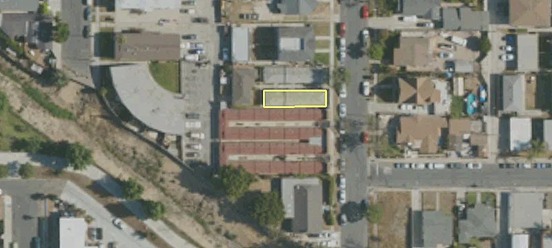 2305 Lemon Ave, Unit 13