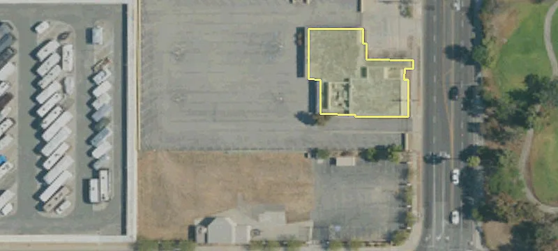 3919 Paramount Blvd