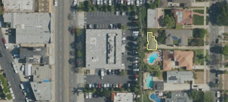 3918 Long Bch Blvd