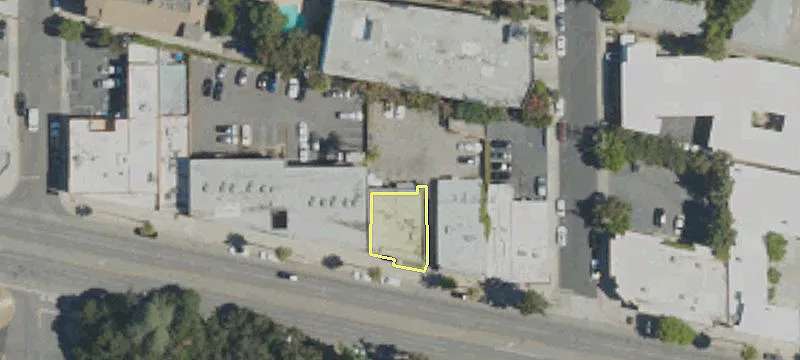 13211 Ventura Blvd